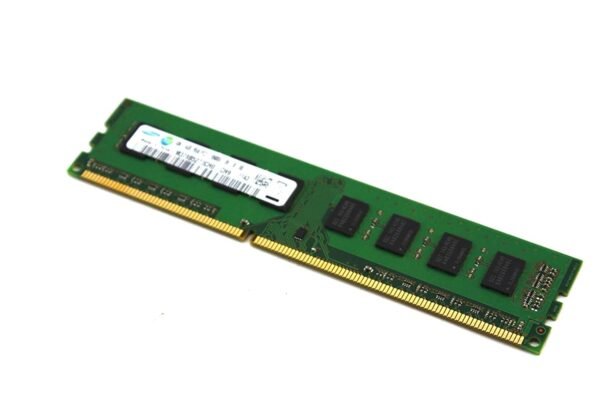 Samsung 4GB DDR3 1333MHz Desktop RAM – CL9 240-Pin DIMM